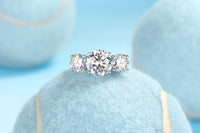 Three Lives Of Fortune - A Fashionable And Luxurious Jewelry Piece Set With 3-carat Moissan Diamond S925 Sterling Silver And Platinum-plated Diamond