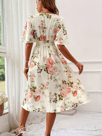 Ladies New Plant Flower Print Belt Smocking Dress