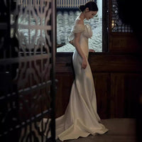 Off-shoulder French Light Wedding Dress Simple Satin Wedding Veil