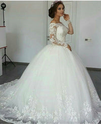 Elegant Custom Wedding Gown – Lace Bridal Dress with Pearl Detailing