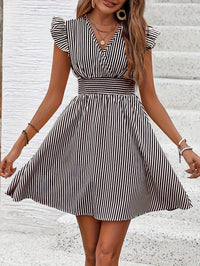 Women's Mini Dress V Neck Flutter Sleeve Striped Smocked Waist A Line Short Summer Dress