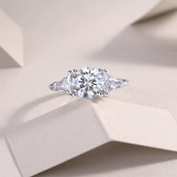 Ocean Diamond - A Fashionable And Luxurious Jewelry Piece Set With 2-carat Moissanite S925 Sterling Silver And Platinum-plated Diamond