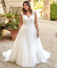 V-Neck Wedding Trailing Princess Slimming Wedding Veil Mori Style Wedding Dress